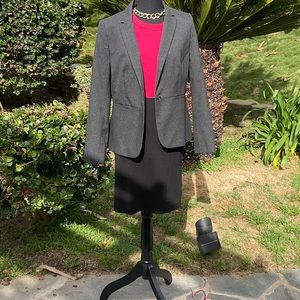 REDUCED! 3-piece ANN TAYLOR outfit-Like new. Skirt-SP, Sweater tank-S, Jacket-8P